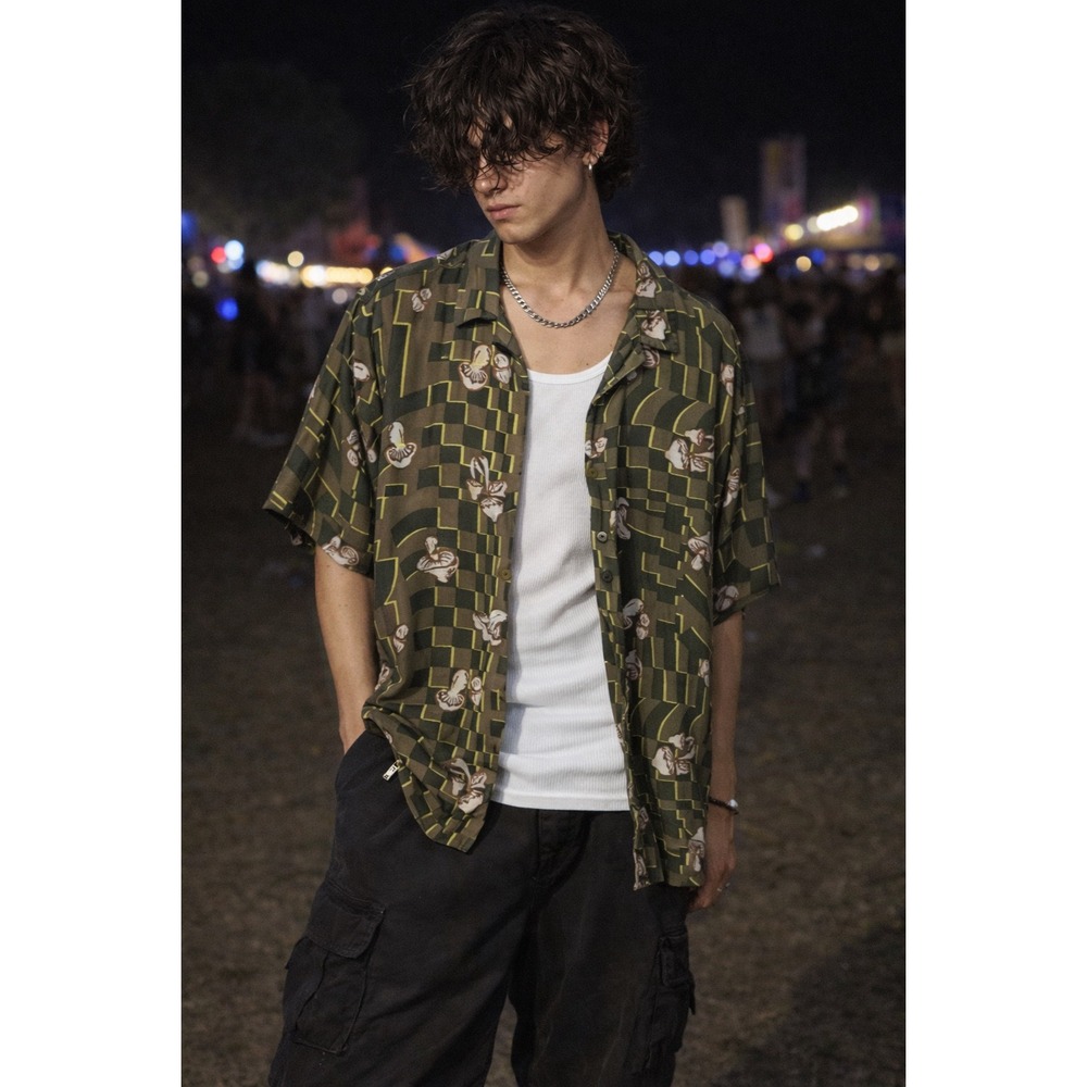 No Boundaries Y2K Retro Mushroom Shirt SL Trippy Indie Sleaze Psychedelic Artsy‎